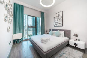 Luton Vacation Homes - Modern & Lake view 1BR , MBL Residence, Jumeirah Lake Towers